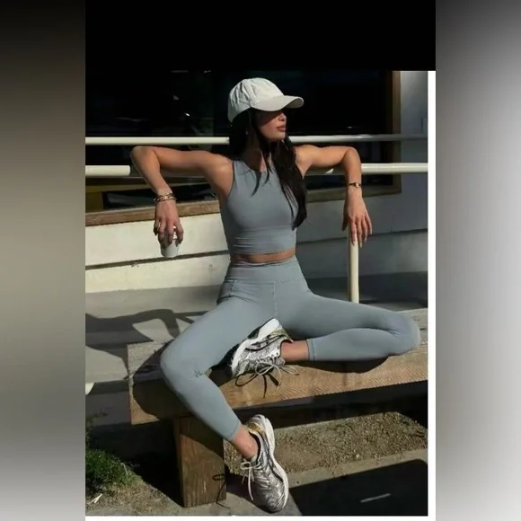 ASICS Gel-Kayano Women's US 10 /Men's US 9 Running Shoes White Gold Silver - Picture 3 of 10